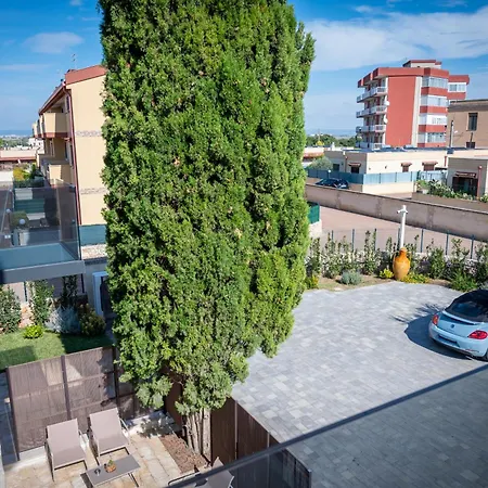 Casale Della Vittoria - Bed & Breakfast 4*